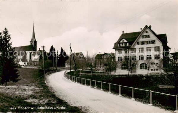Moerschwil SG Schulhaus und Kirche