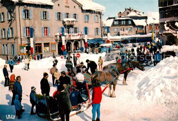 Megeve 74 Haute-Savoie Place de la Mairie en hiver Pferdeschli