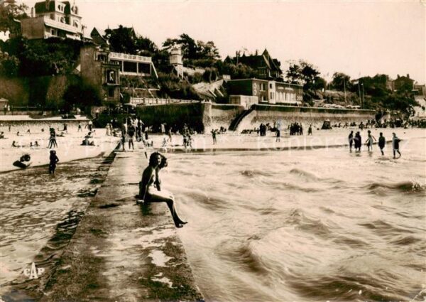 Villerville-sur-Mer La plage et la digue