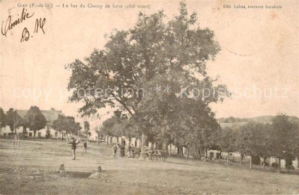 Giat 63 Puy-de-Dome Le bas du champ de foire