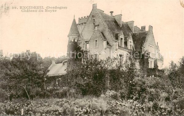 Excideuil 24 Dordogne Chateau du Noyer