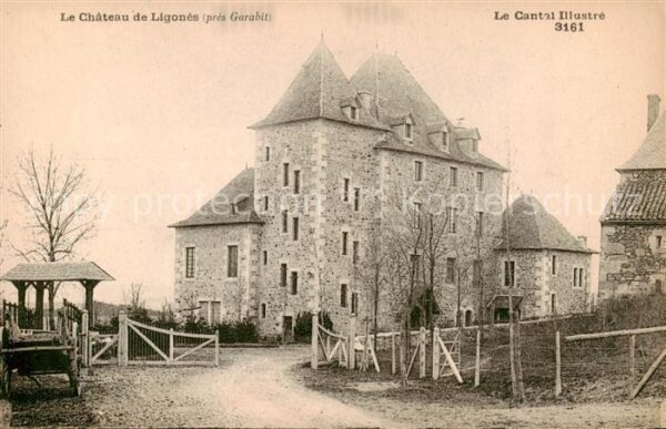 Ligones Chateau Garabit 15 Cantal Le Chateau de Ligones