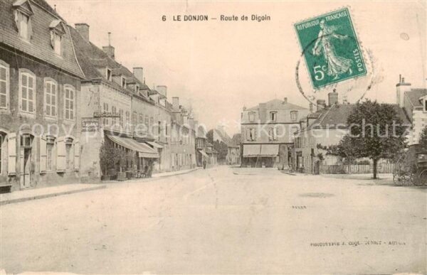 Le Donjon 03 Allier Route de Dicoin