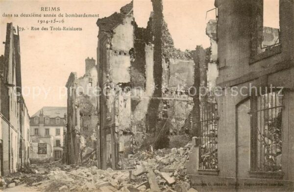 Reims 51 dans sa deuxieme annee de bombardement