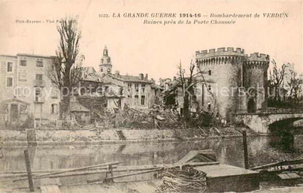 Verdun  55 Meuse Bombardement de Verdun Raines pres de l