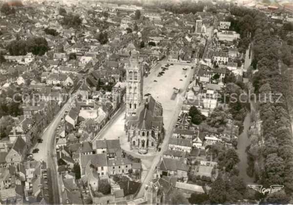 Verneuil -sur-Avre 27 Eure Eglise de la Madeleine Vue aerienne