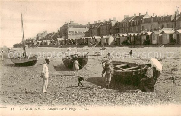 Langrune-sur-Mer 14 Calvados Barques sur la Plage