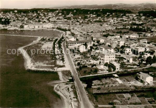 Sanary-sur-Mer 83 Vue generale aerienne