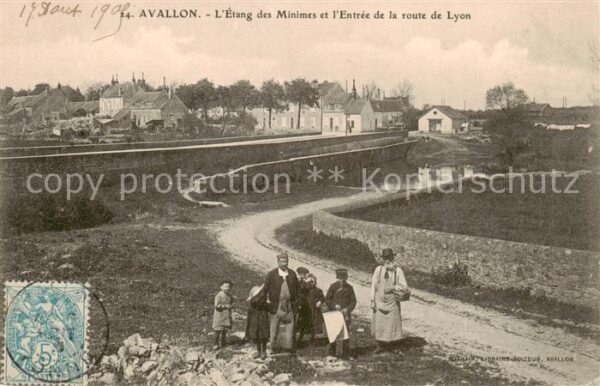 Avallon 89 Yonne Etang des Minimes Entrée de la Route de