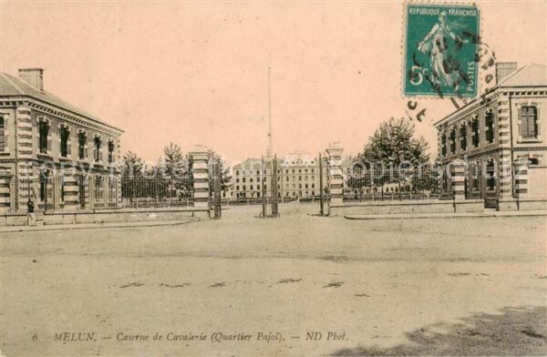 Melun 77 Caserne de Cavalerie Quartier Pajol