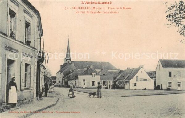 Soucelles 49 Maine-et-Loire Place de la Mairie Eglise