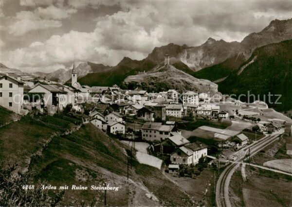 Ardez GR Panorama Bergdorf mit Ruine Steinsberg