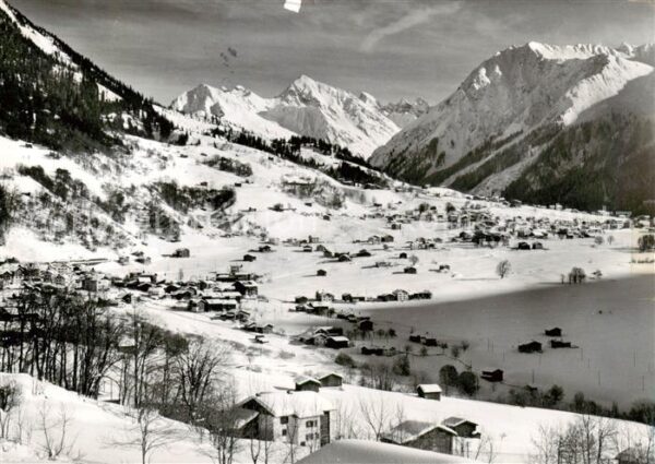 Klosters GR Panorama Wintersportplatz mit Klosters-