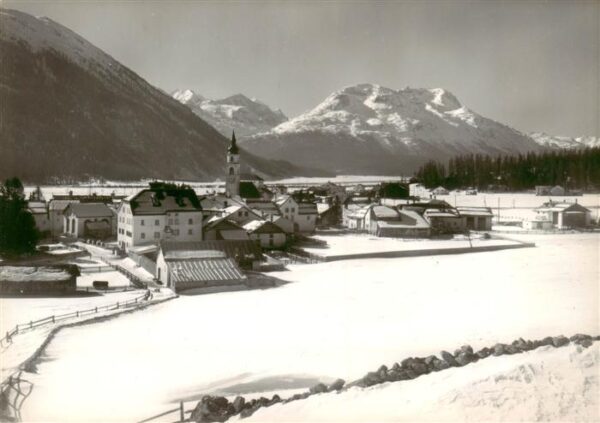Bever Maloja GR Winterpanorama Blick gegen Piz Bernine