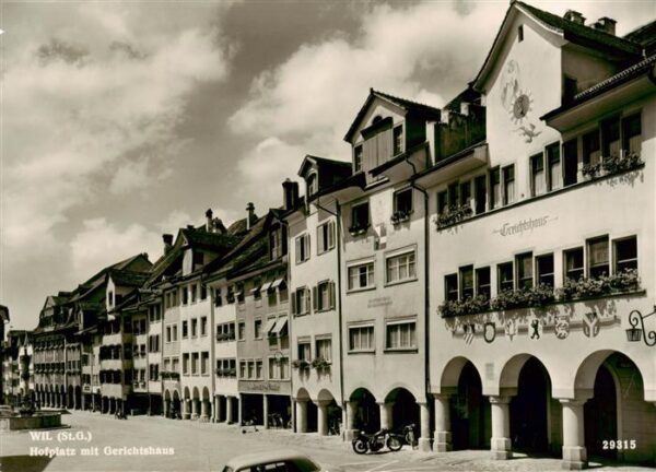 Wil  SG Hofplatz mit Gerichtshaus