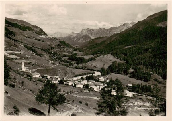 Lavin GR Blick auf Guarda und Lischanangruppe