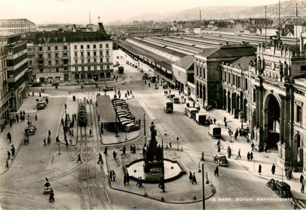 Zuerich ZH Bahnhofplatz