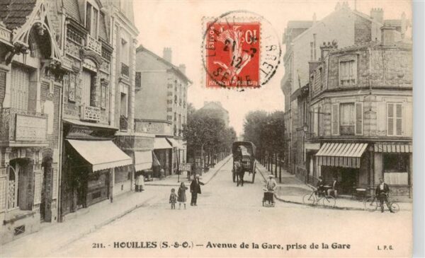 Houilles 78 Yvelines Avenue de la Gare prise de la Gare