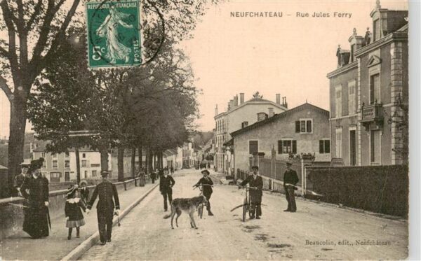 Neufchateau 88 Vosges Rue Jules Ferry