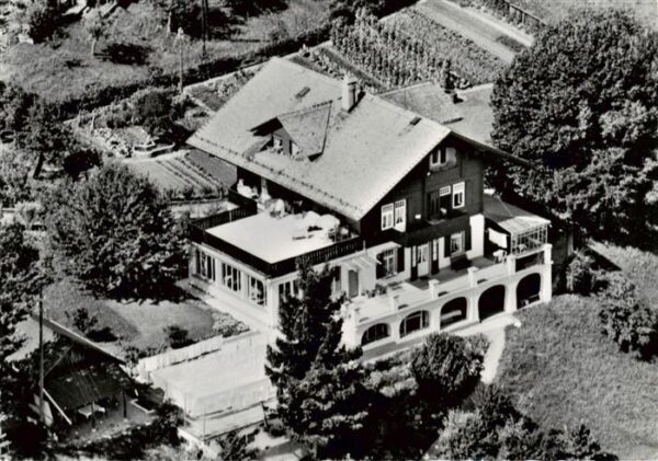 Hondrich Spiez BE Ferienheim Freyberg Fliegeraufnahme