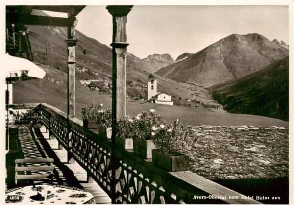 Avers-Juf GR Obertal Blick vom Hotel Heinz Kirche