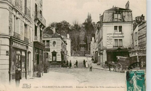 Villeneuve-Saint-Georges 94 Val-de-Marne Avenue de l’Hotel de Ville conduisant a