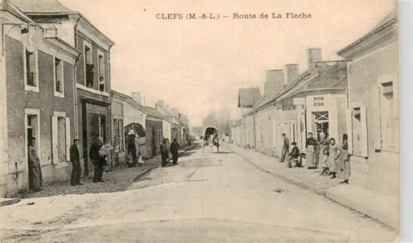 Clefs 49 Maine-et-Loire Route de la Fleche