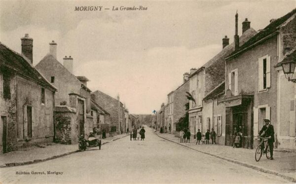 Morigny-Champigny La Grande Rue