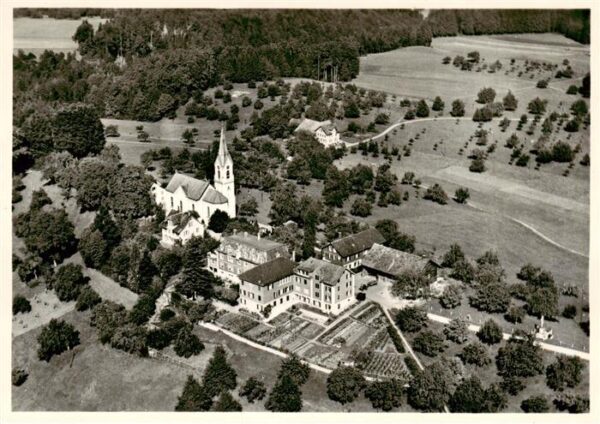 St Pelagiberg TG Fliegeraufnahme mit Kirche
