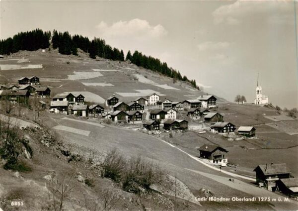 Ladir GR Bündner Oberland Ortsansicht