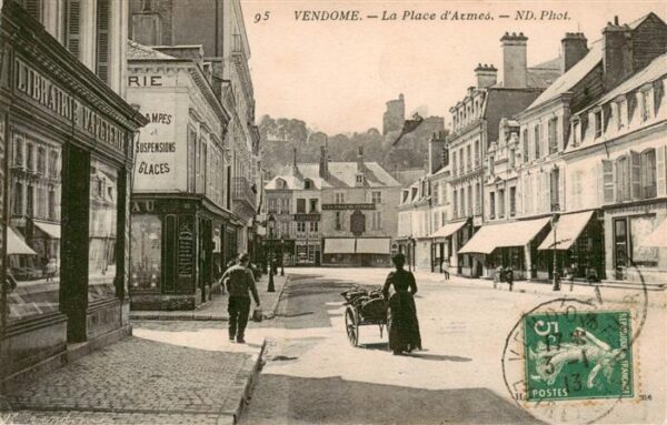 Vendome 41 Loir-et-Cher La Place d_Armes