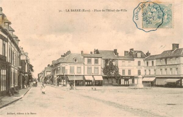 La Barre-en-Ouche 27 Eure Place de l’Hotel de Ville