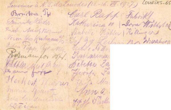 Lourdes 65 Gruppenaufnahme mit Kirche – Bild 2