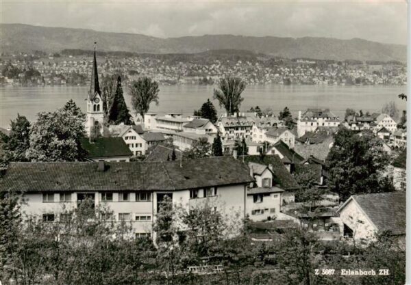 Erlenbach  ZH Ortsansicht mit Kirche Blick auf den Zü