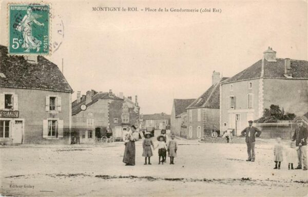Montigny-le-Roi 52 Haute-Marne Place de la Gendarmerie