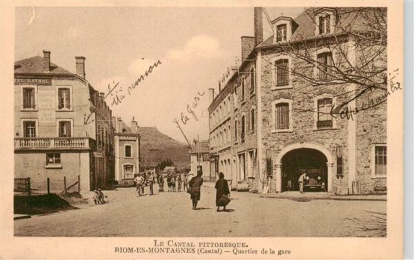 Riom-es-Montagnes 15 Cantal Le Cantal pittoresque Quartier de la ga
