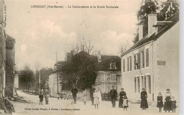 Longeau-Percey 52-Haute-Marne La Gendarmerie et la Route Nationale