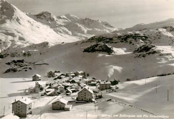 Bivio am Julierpass mit Piz Grevasalvas