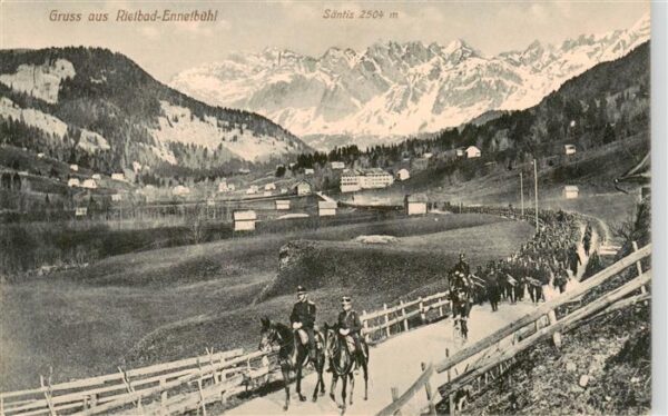Ennetbuehl SG Panorama mit Blick zum Säntis Soldaten