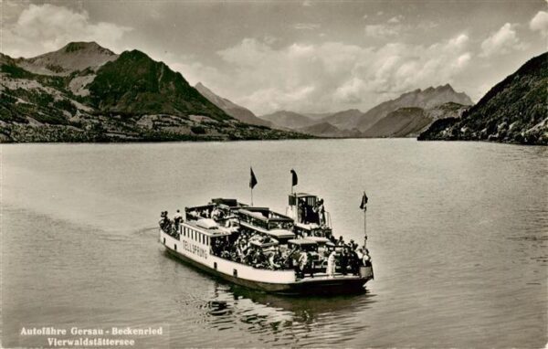 Gersau Vierwaldstaettersee SZ Autofähre Gersau Beckenried