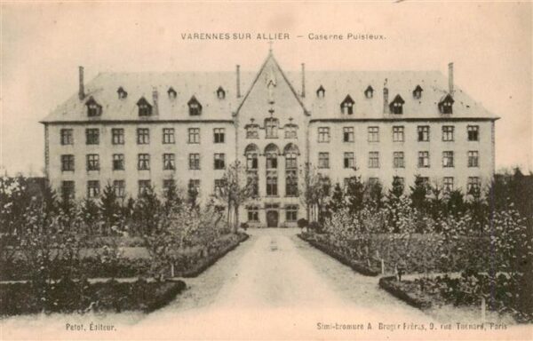 Varennes-sur-Allier 03 Caserne Puisieux