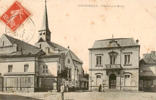 Fontevrault Fontevraud-l Abbaye 49 Maine Eglise et la Mairie