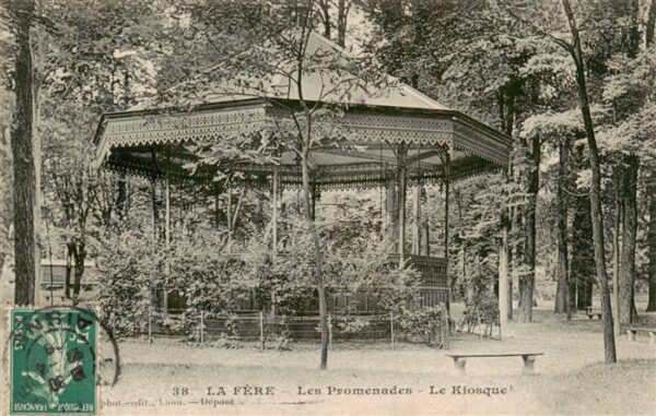 La Fere 02 Aisne Les Promenades Le Kiosque