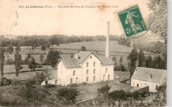 Le Chatelet 18 Cher Vue prise du Parc du Chateau vers Vieil