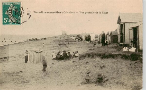 Bernieres -sur-Mer 14 Calvados Vue generale de la Plage