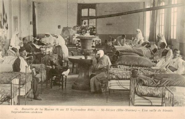 St-Dizier  52 Haute-Marne Bataille de la Marne Une salle de bless