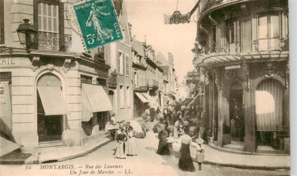 Montargis 45 Loiret Rue des Lauriers Un Jour de Marche