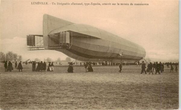 Luneville 54 Meurthe-et-Moselle Un Dirigeable allemand type Zeppelin at