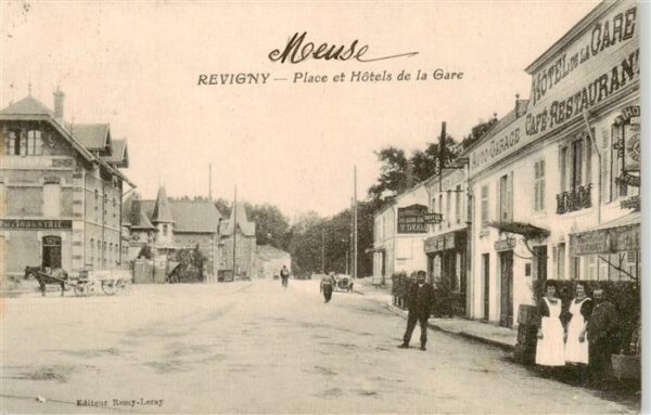 Revigny 55-sur-Ornain Meuse Place et Hotel de la Gare