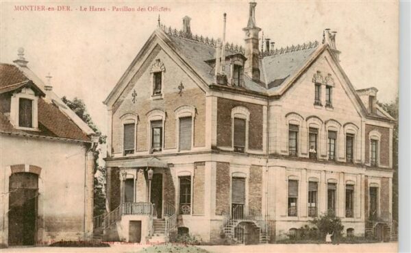 Montier-en-Der 52-Haute-Marne Le Haras Pavillon des Officers